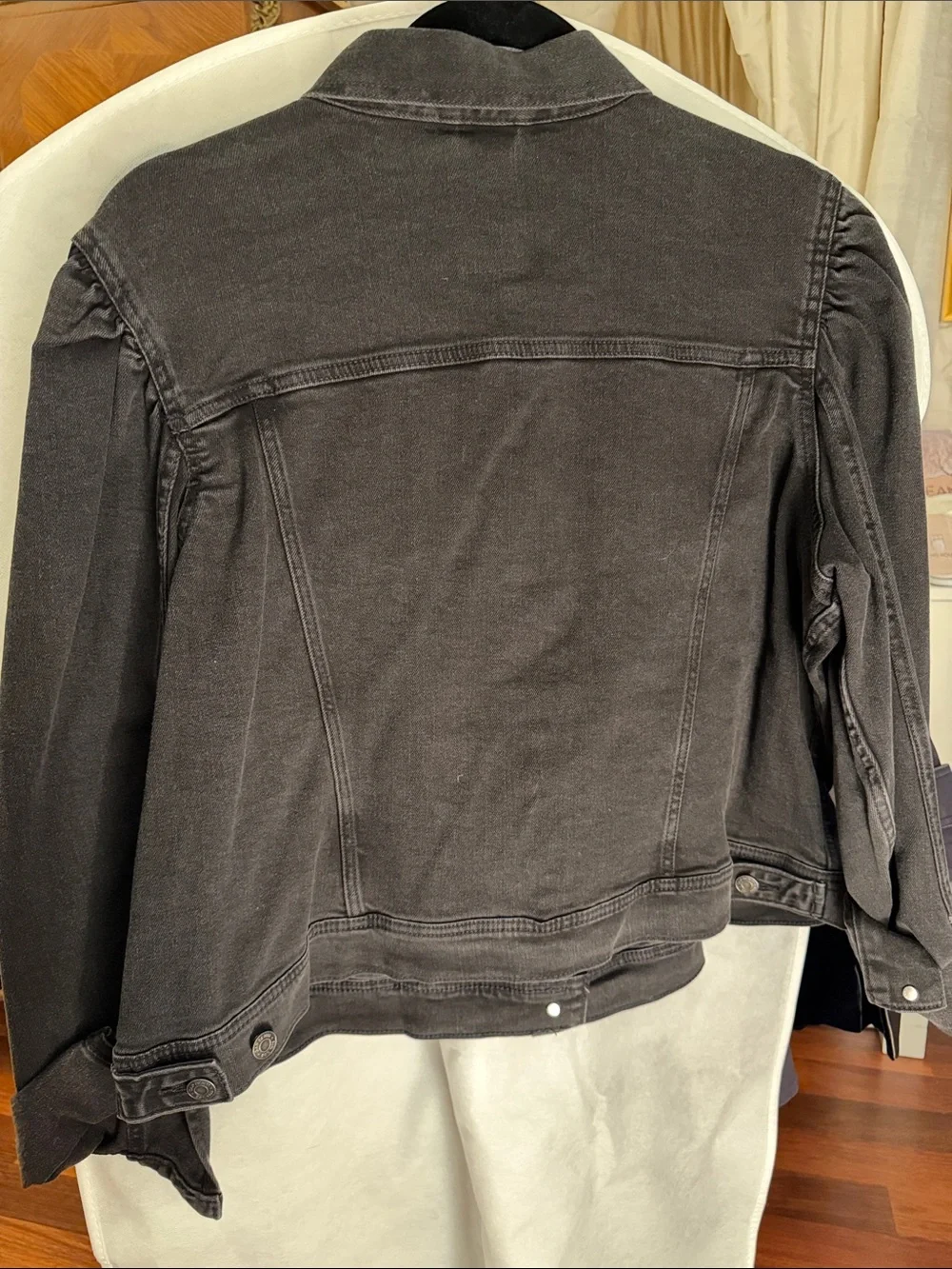GAP Women's Black Denim Jacket - Picture 3 of 7